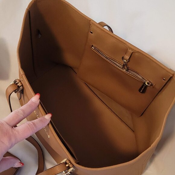 Michael Kors Brown Jet Set Travel Safiano handbag  NWOT - Picture 4 of 6